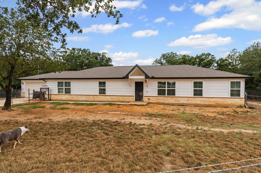 396 Wild Hill Oak Drive, Springtown, TX 76082