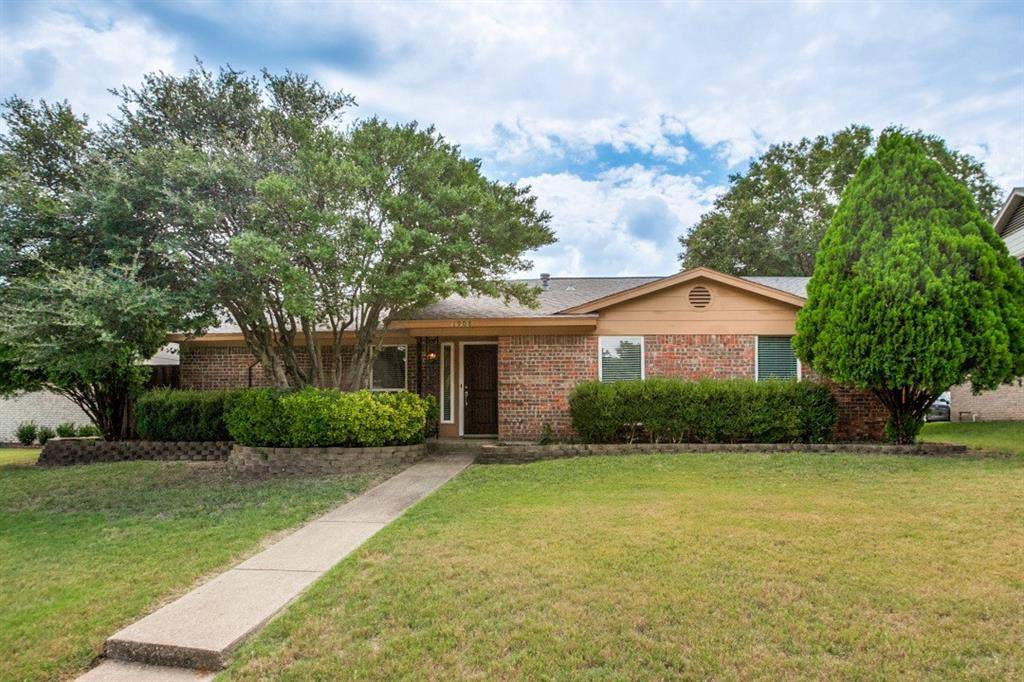 1908 Clemson Drive, Richardson, TX 75081