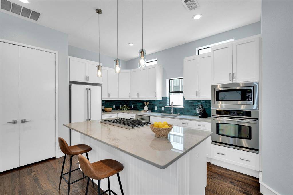 2119 Albany Street, Dallas, TX 75201