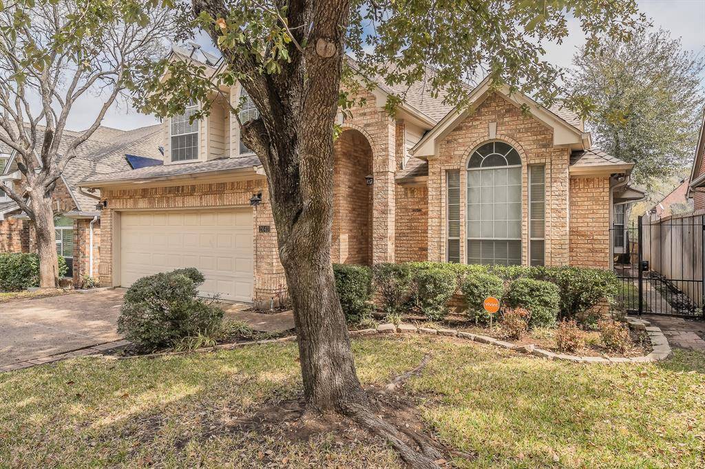 2643 Garden Ridge Lane, Arlington, TX 76006
