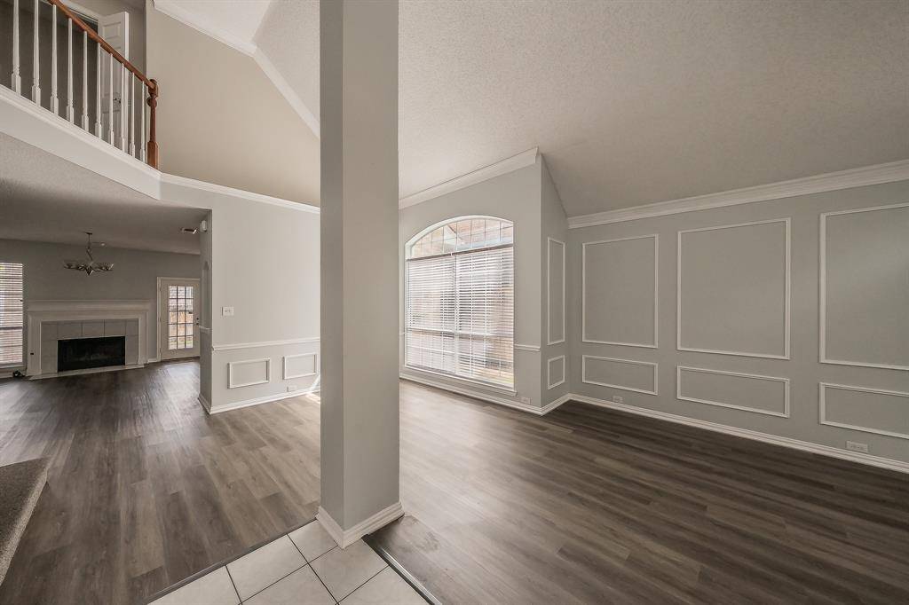 2643 Garden Ridge Lane, Arlington, TX 76006