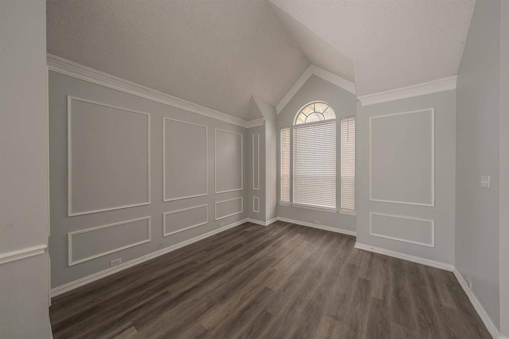 2643 Garden Ridge Lane, Arlington, TX 76006