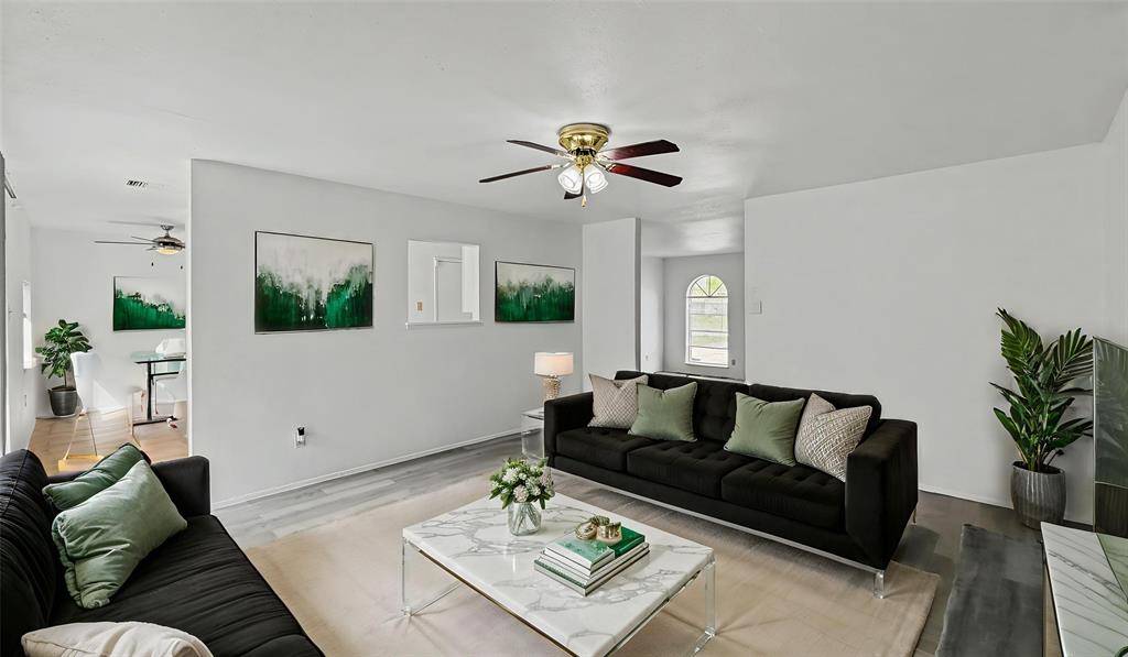 130 Astoria Drive, Cedar Hill, TX 75104