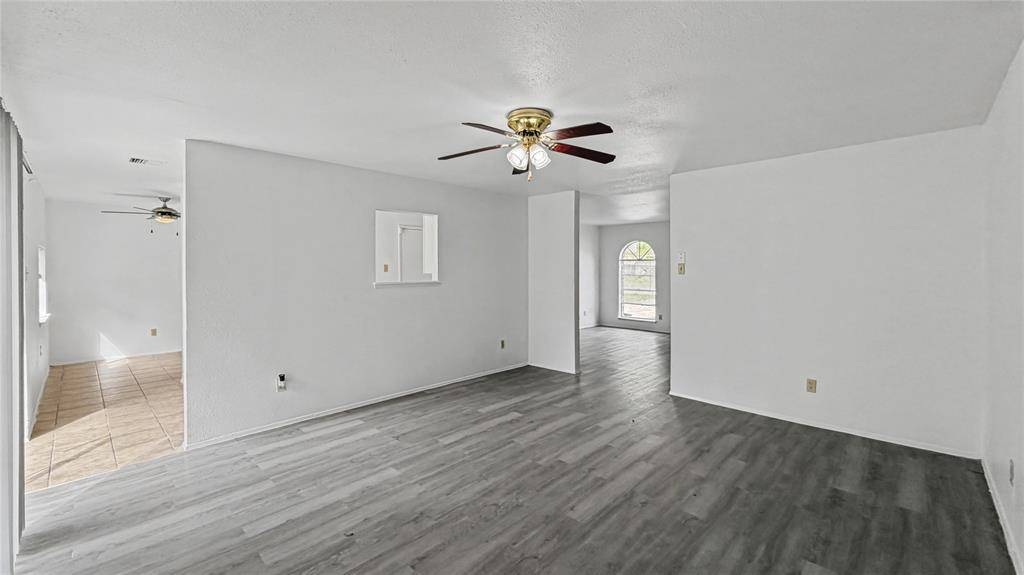 130 Astoria Drive, Cedar Hill, TX 75104