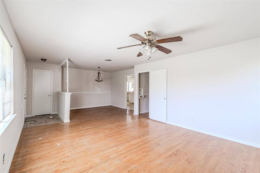 2348 Wildoak Drive, Dallas, TX 75228