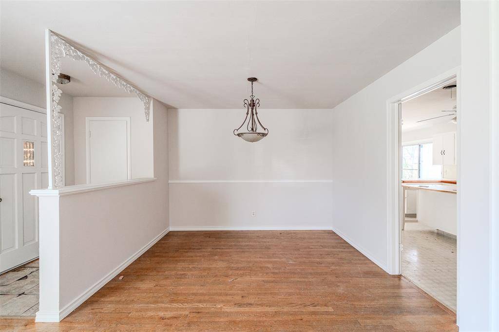 2348 Wildoak Drive, Dallas, TX 75228