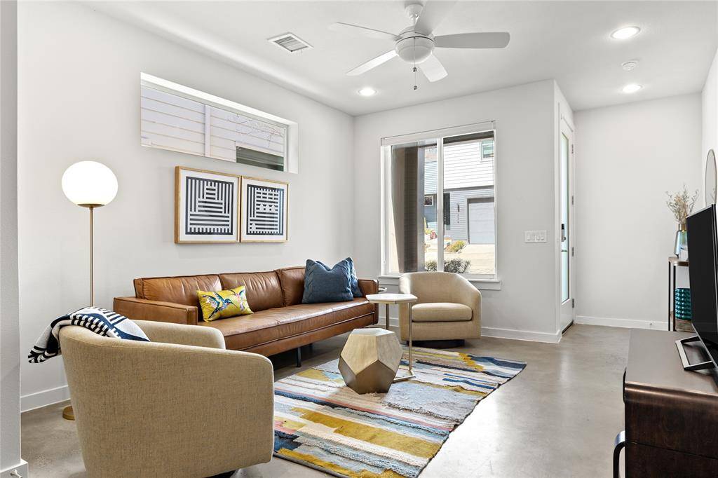 1228 Clifftop Lane, Dallas, TX 75208