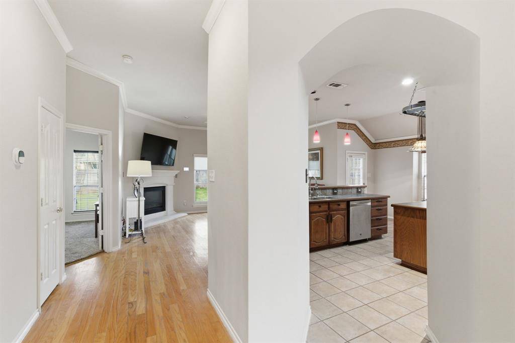 1210 Andromeda Way, Arlington, TX 76013