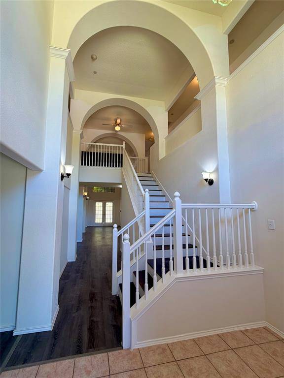 5518 Heathercrest Drive, Arlington, TX 76018