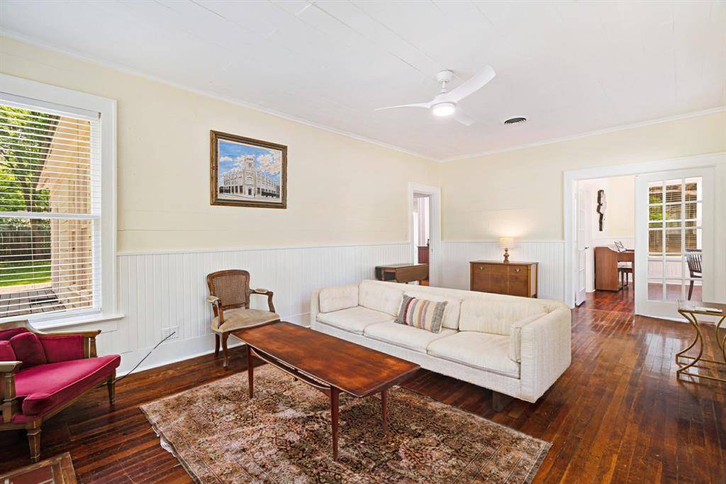 2240 Hubbard, Paris, TX 75460