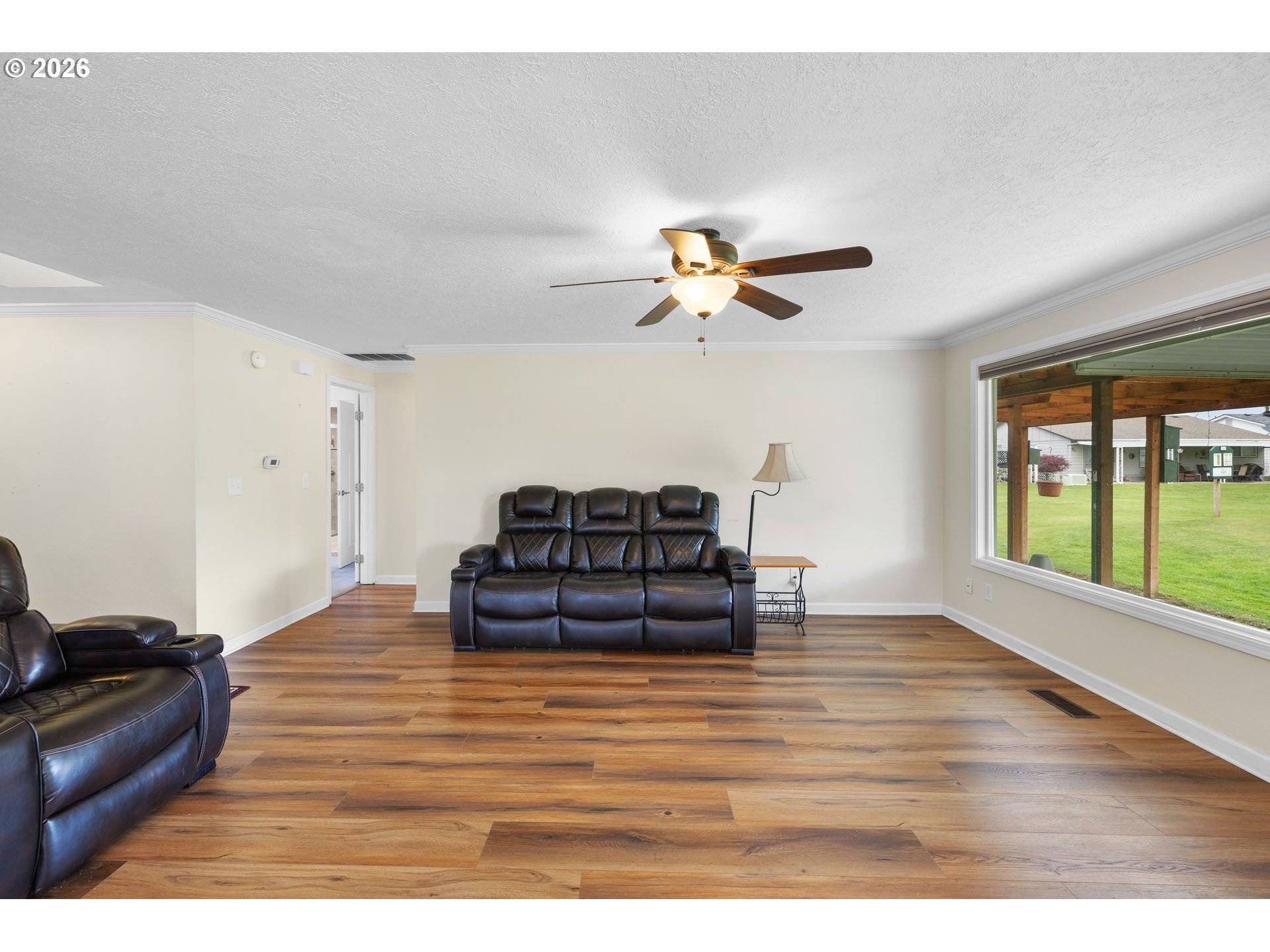 2219 SANTIAM DR, Woodburn, OR 97071