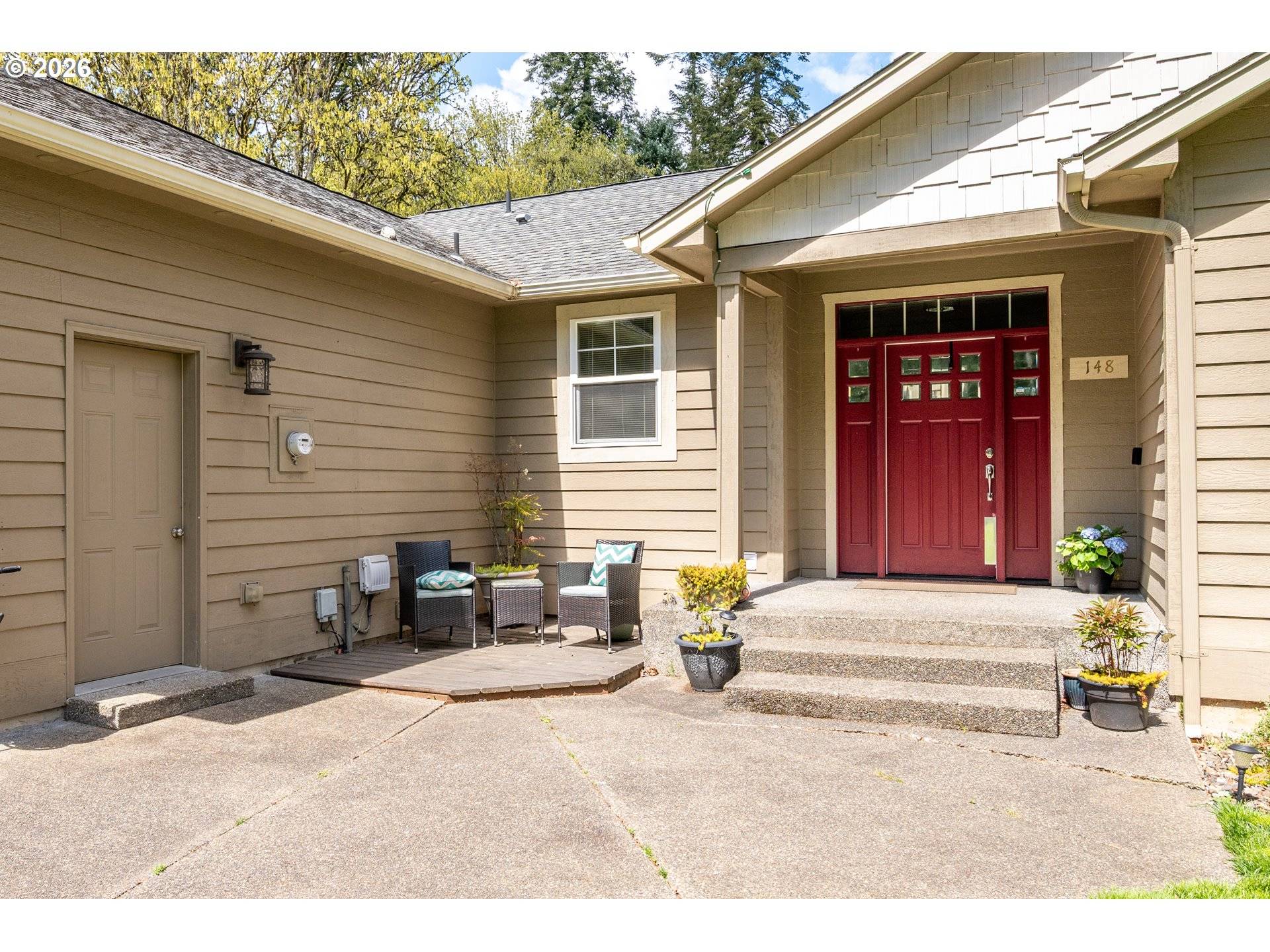 148 W CANYON VIEW DR, Longview, WA 98632