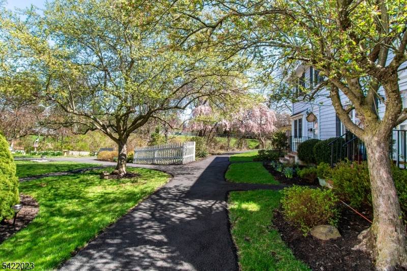 1706 William And Mary Cmn, Hillsborough Twp., NJ 08844