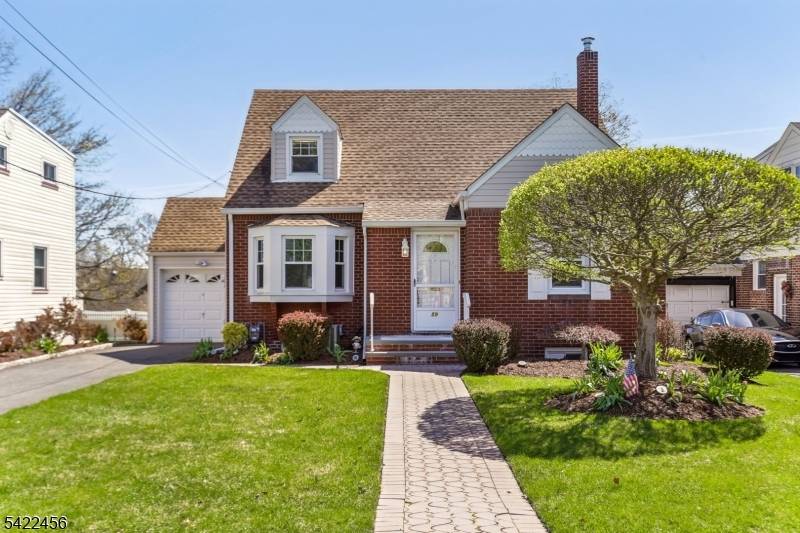 59 Pershing Rd, Clifton City, NJ 07013