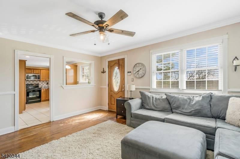 123 Thatchers Hill Rd, Raritan Twp., NJ 08822