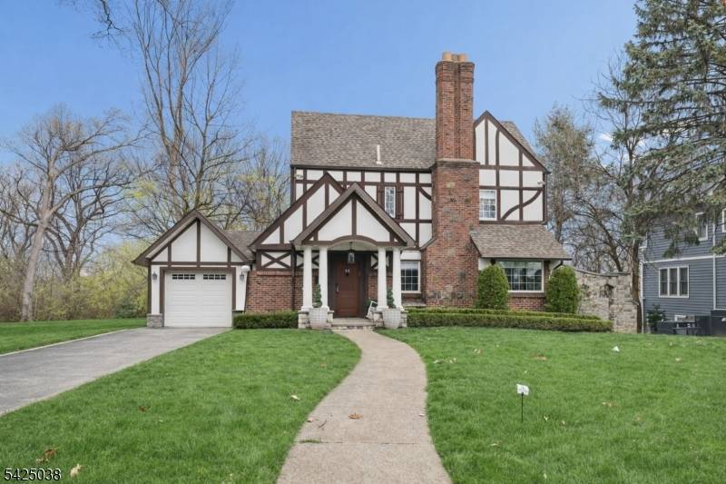 86 Crescent Ave, Passaic City, NJ 07055