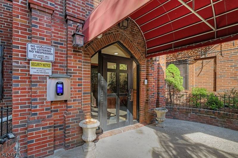 5 Pomona Ave #2B, Newark City, NJ 07112