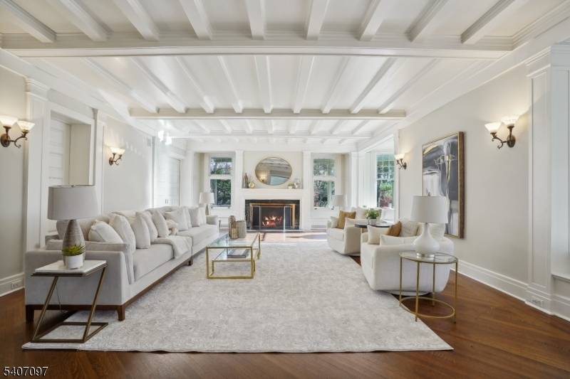 40 Highland Ave, Millburn Twp., NJ 07078