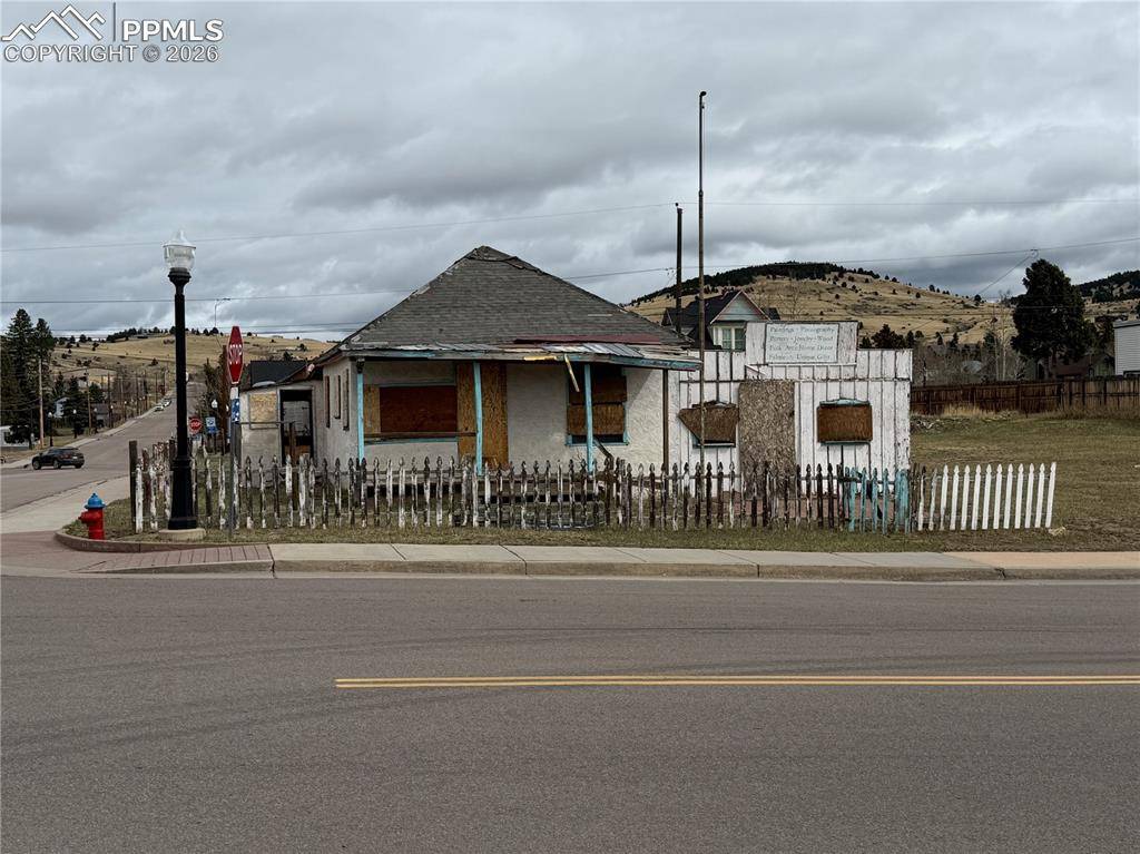 239 W Bennett AVE, Cripple Creek, CO 80813