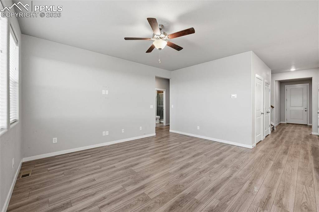 5162 Roundhouse DR, Colorado Springs, CO 80925