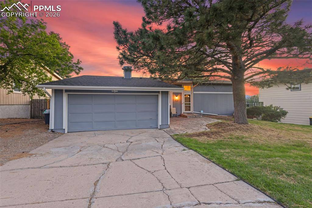 5167 Bitterweed LN, Colorado Springs, CO 80917