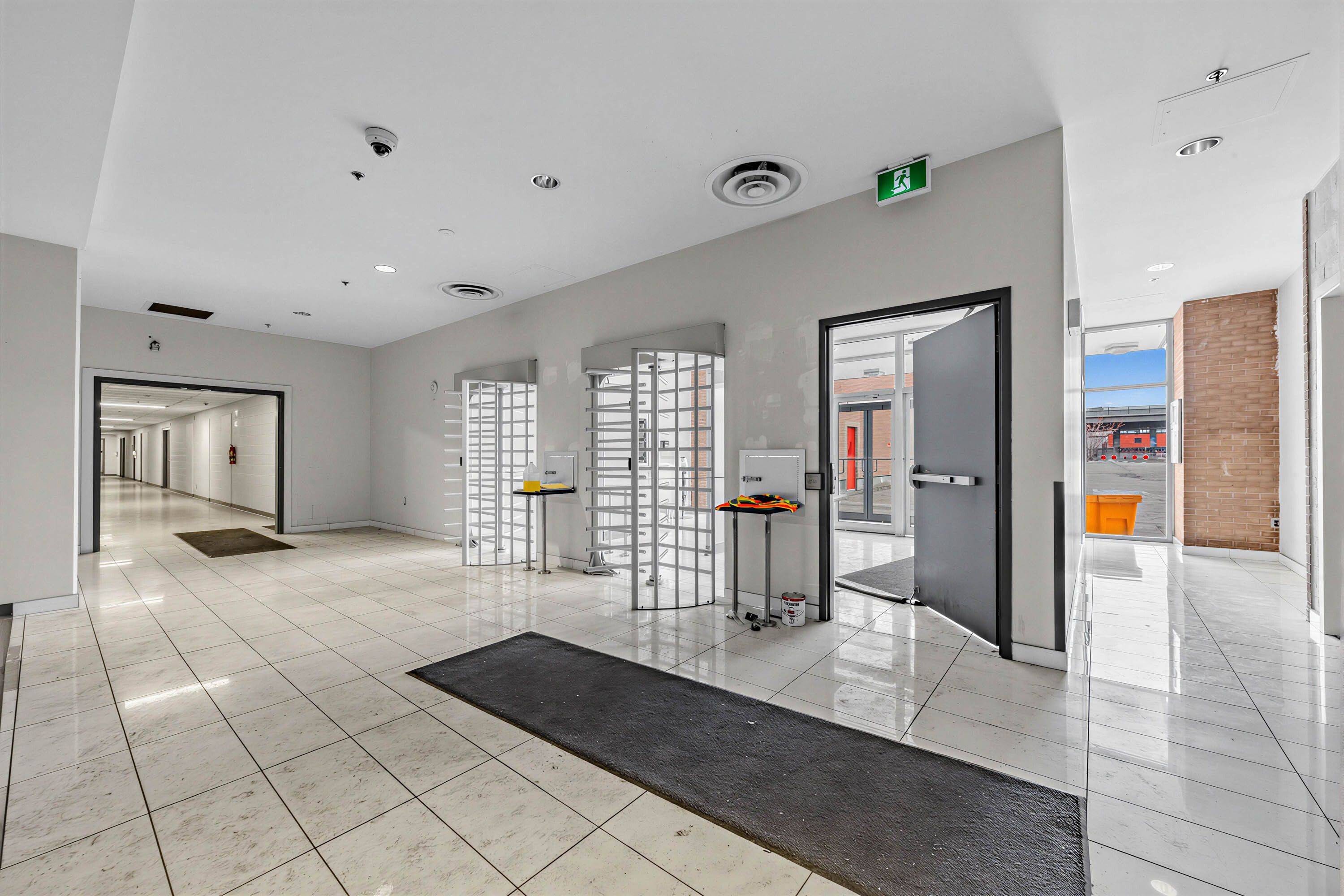 100 Metropolitan RD #Option 3, Toronto E04, ON M1R 2T6