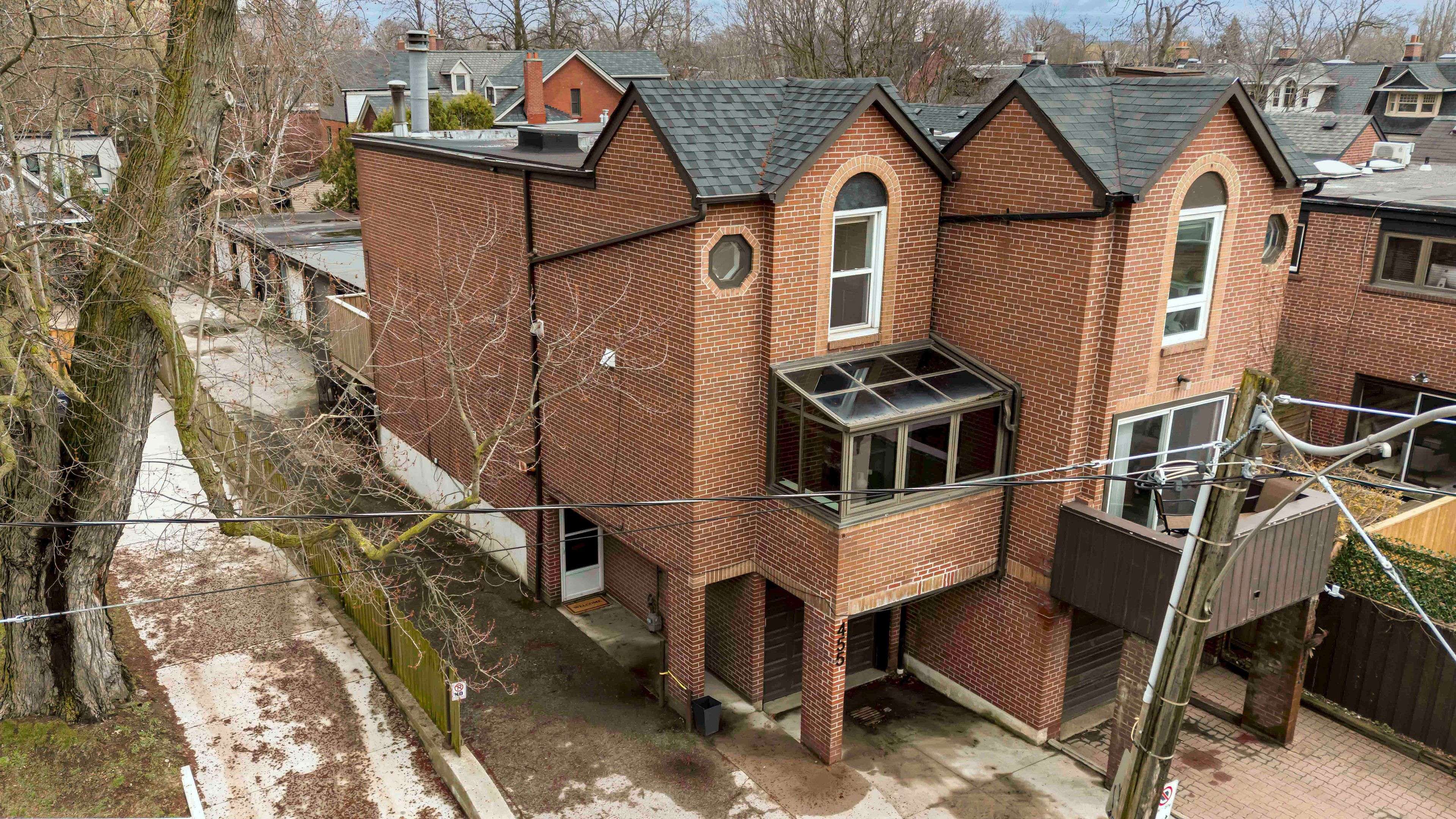 455 Broadview AVE, Toronto E01, ON M4K 2N3