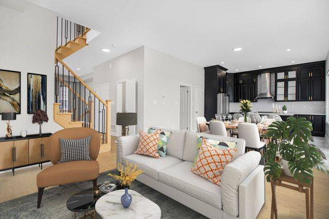 487 Aztec DR #2, Oshawa, ON L1J 7S7