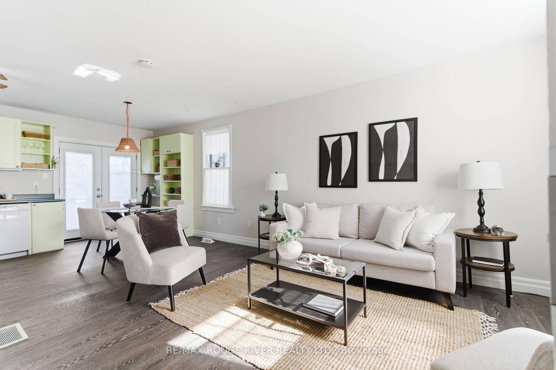 195 Burk ST, Oshawa, ON L1J 4C2