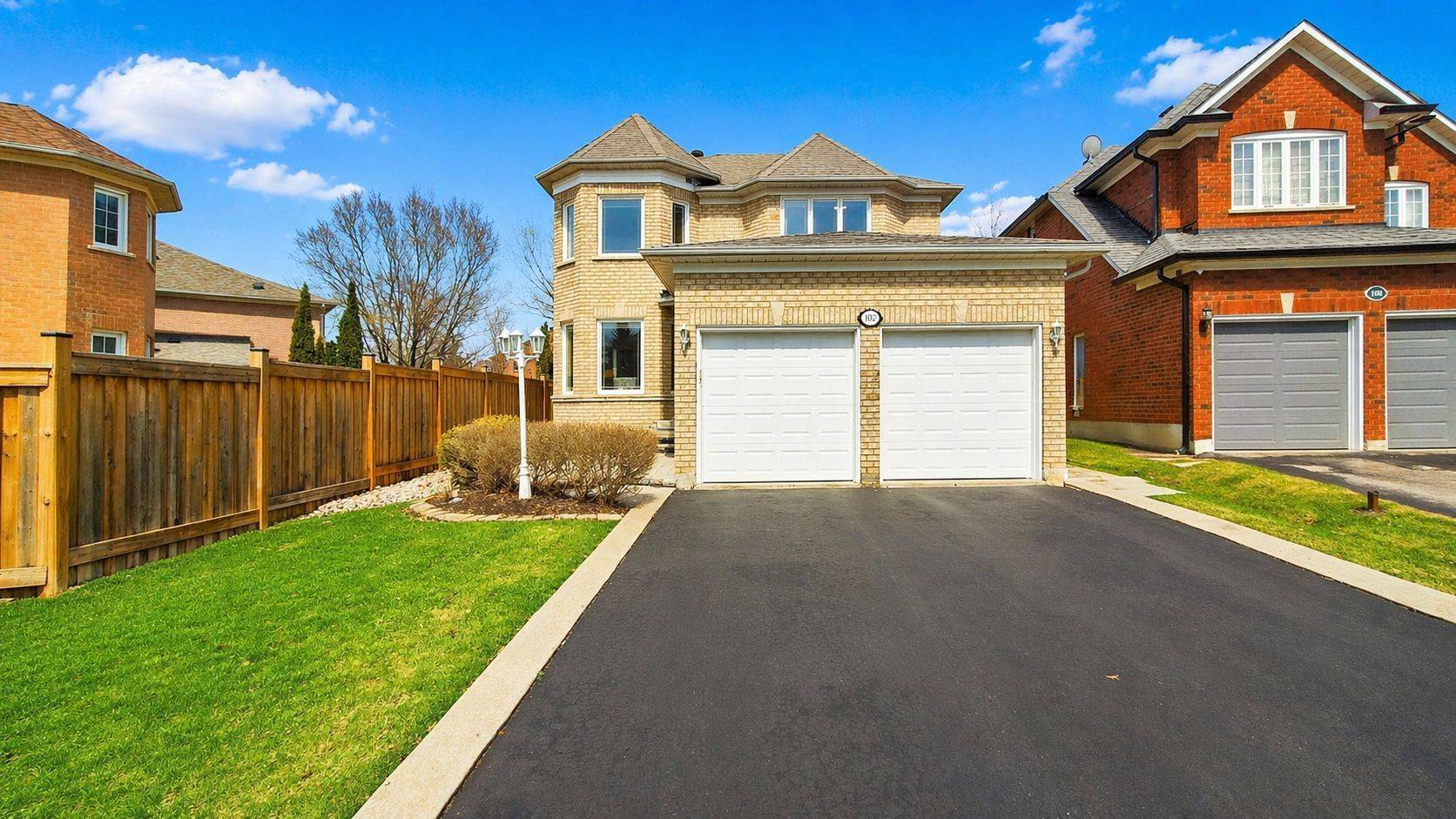 102 Havelock Gate, Markham, ON L3S 3P6