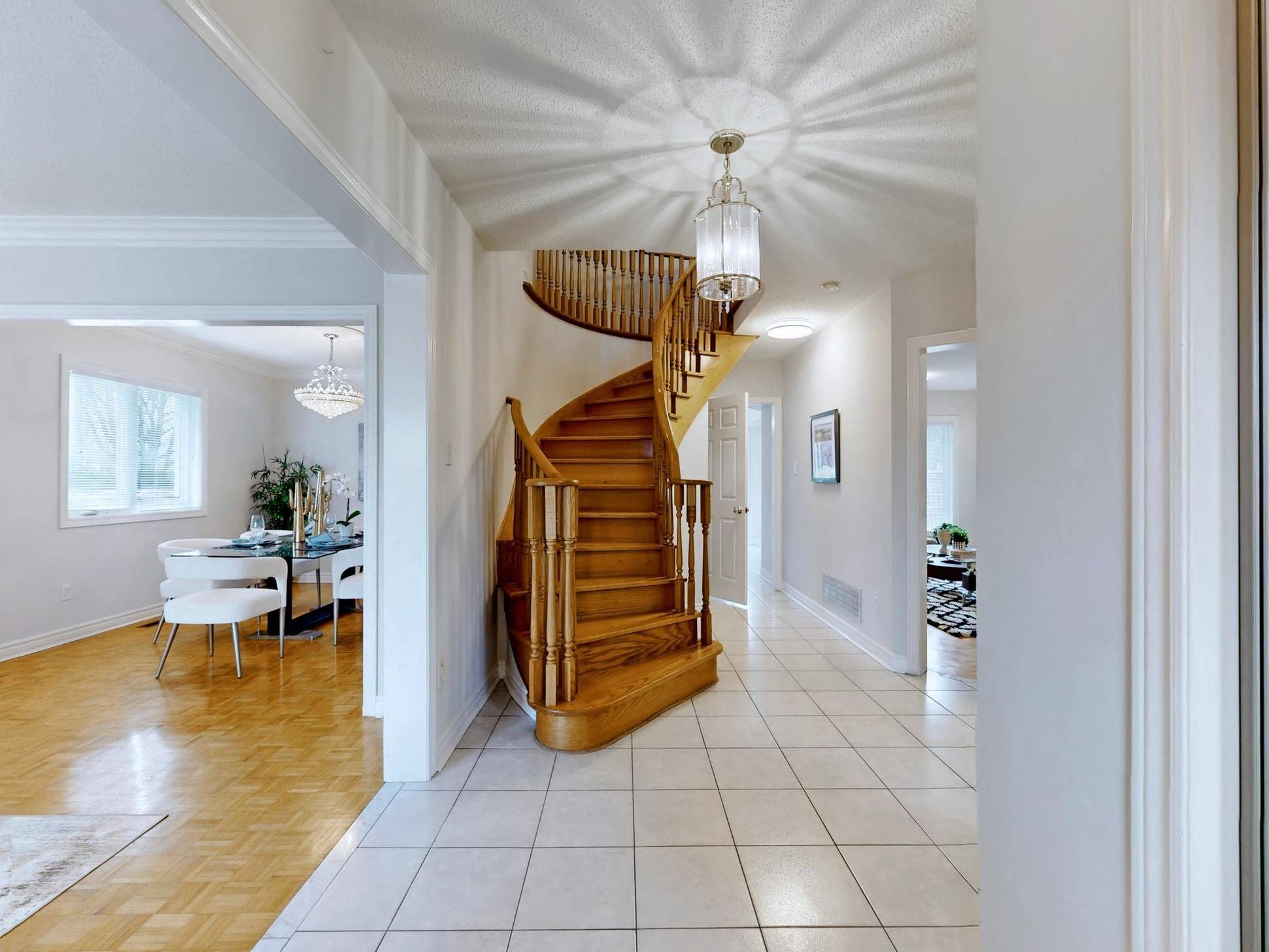 102 Havelock Gate, Markham, ON L3S 3P6