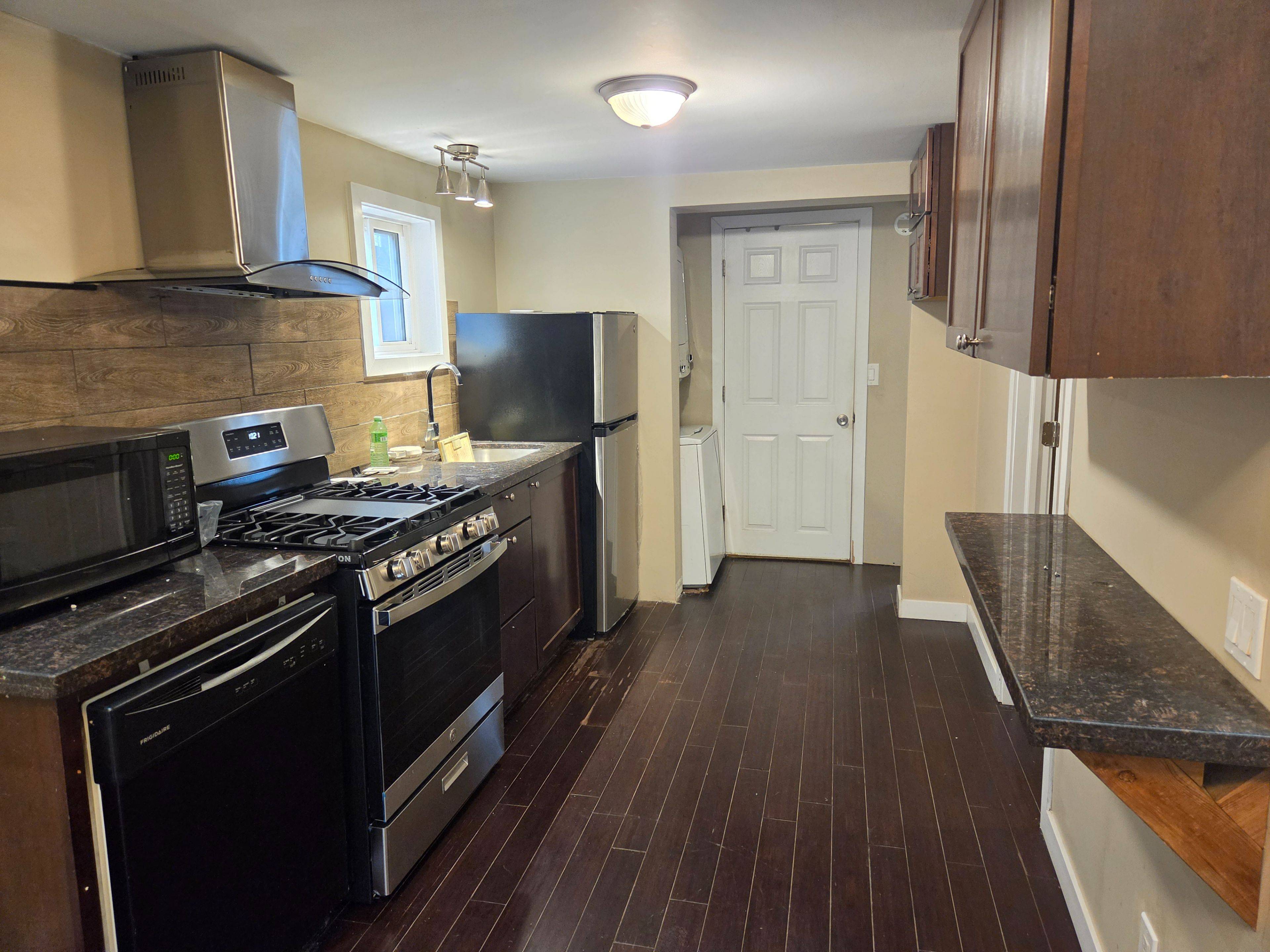 44 Beechwood AVE #Main, Toronto W03, ON M6N 4T1