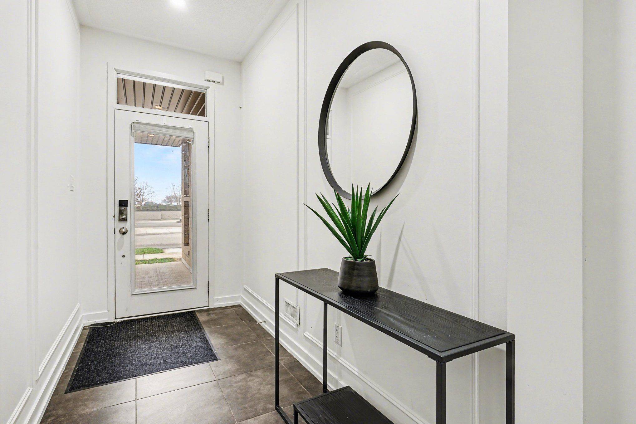 197 Sabina DR, Oakville, ON L6H 0L4