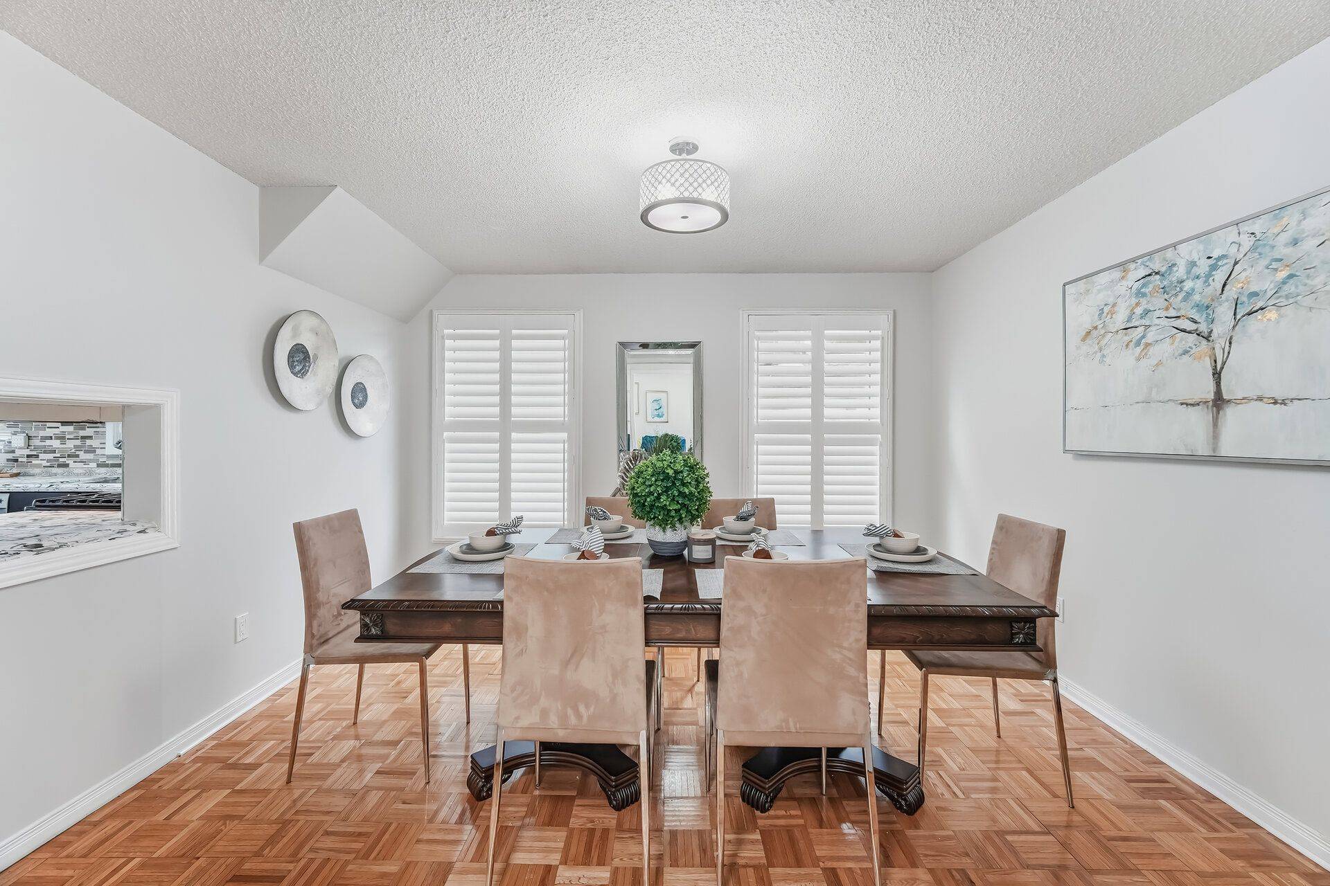 53 Northampton ST, Brampton, ON L6S 3Z6