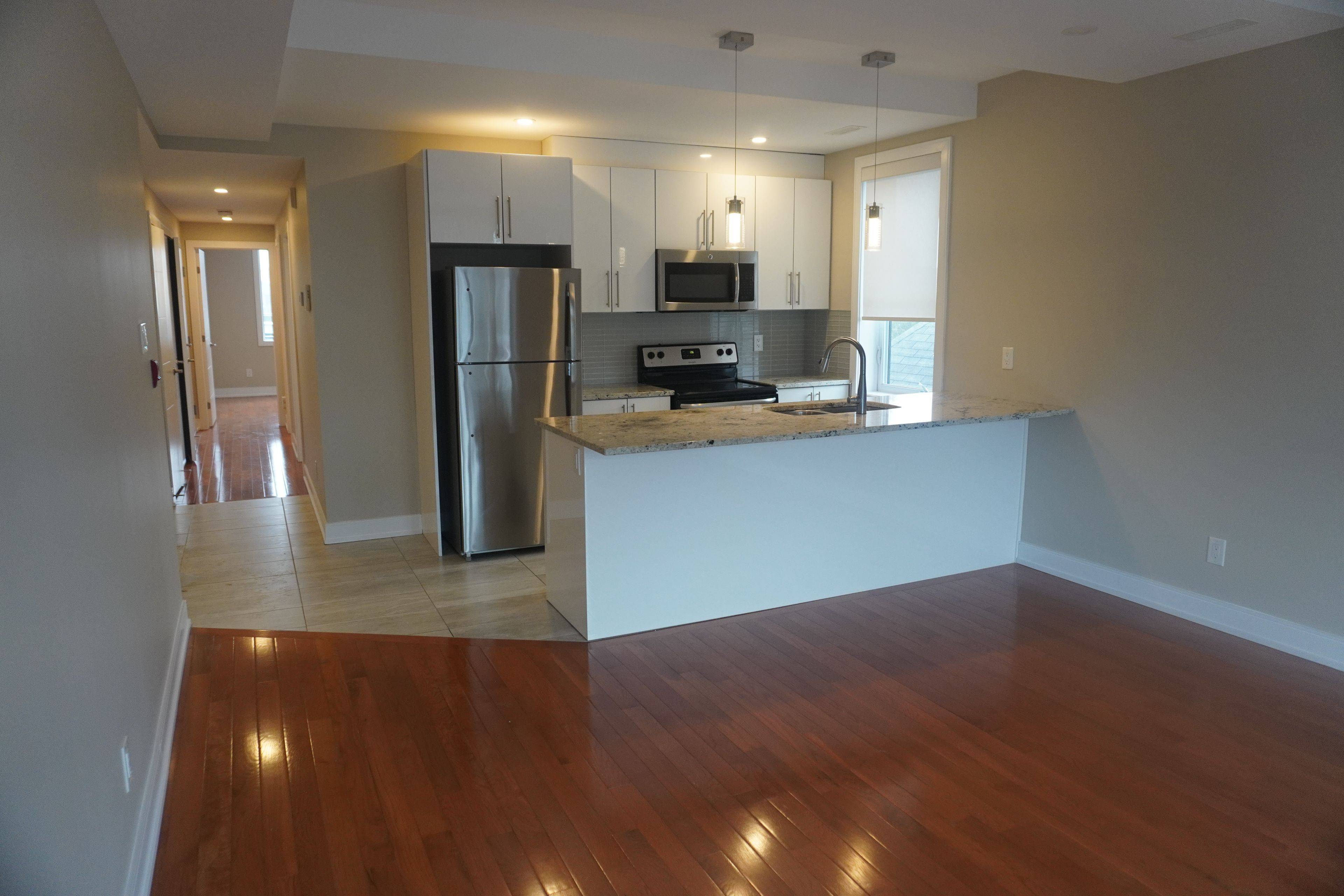 7 Monk ST #4, Glebe - Ottawa East And Area, ON K1S 3Y5