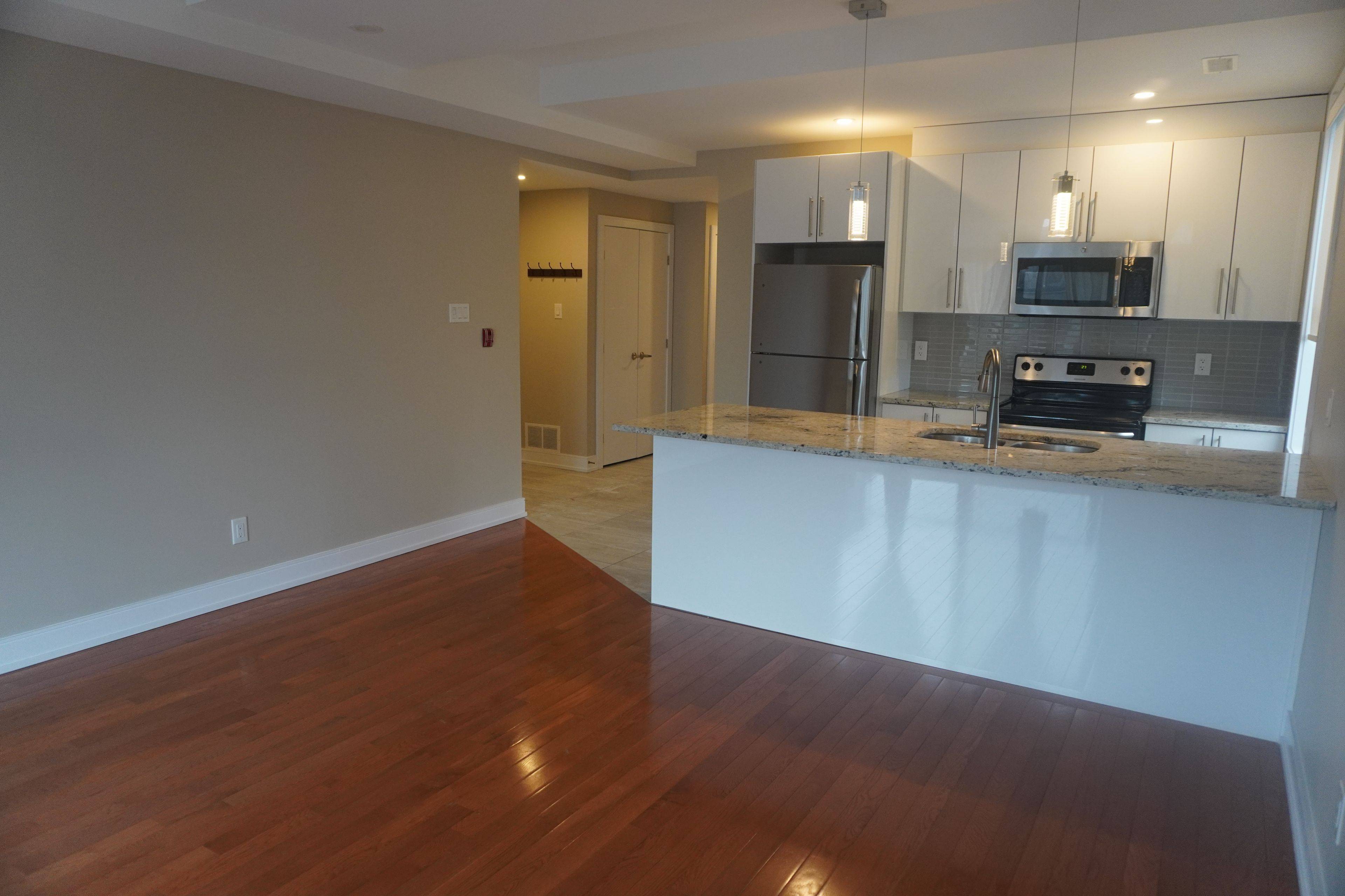 7 Monk ST #4, Glebe - Ottawa East And Area, ON K1S 3Y5