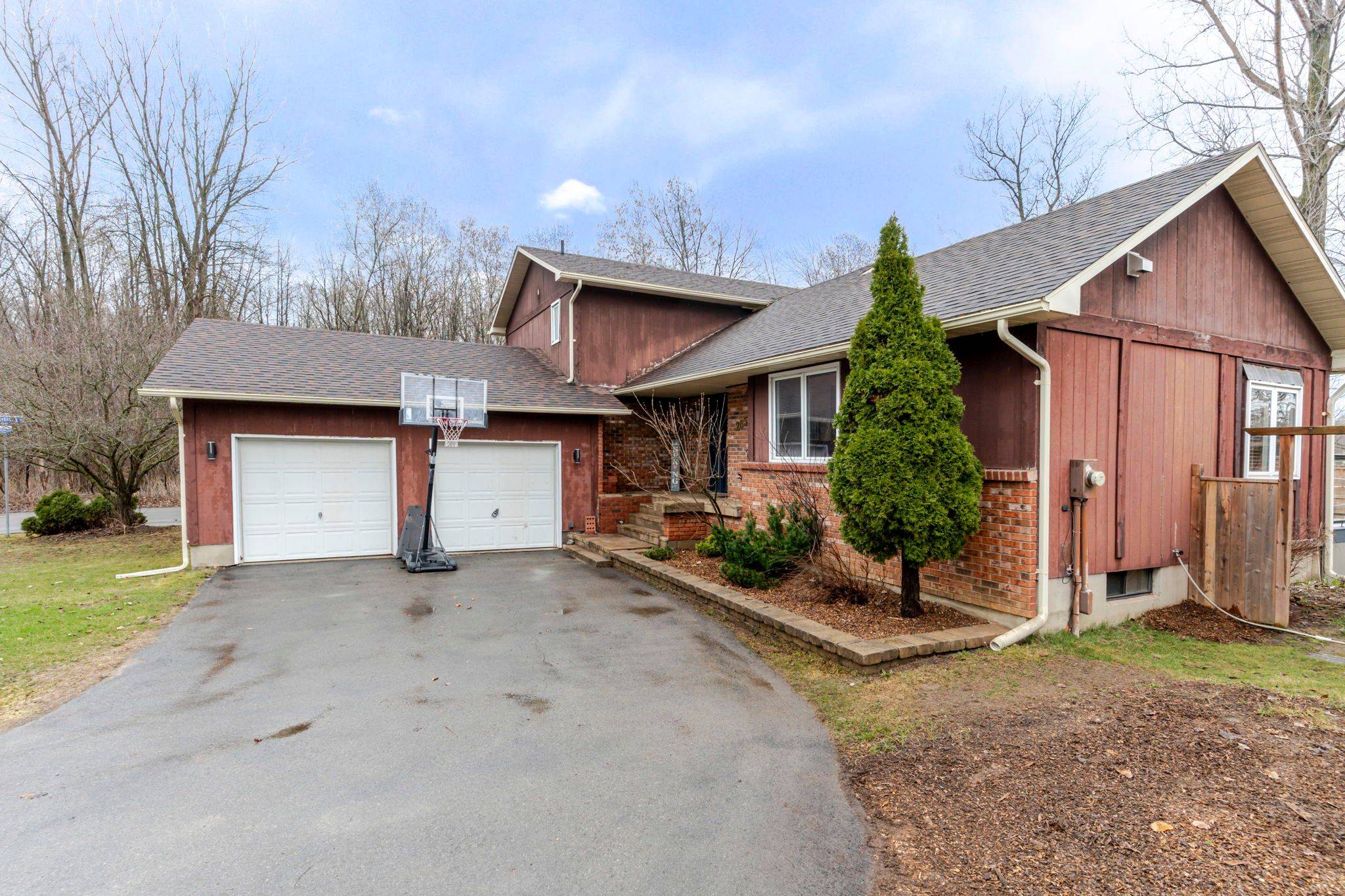 265 Kingston CRES, Prescott, ON K0E 1T0