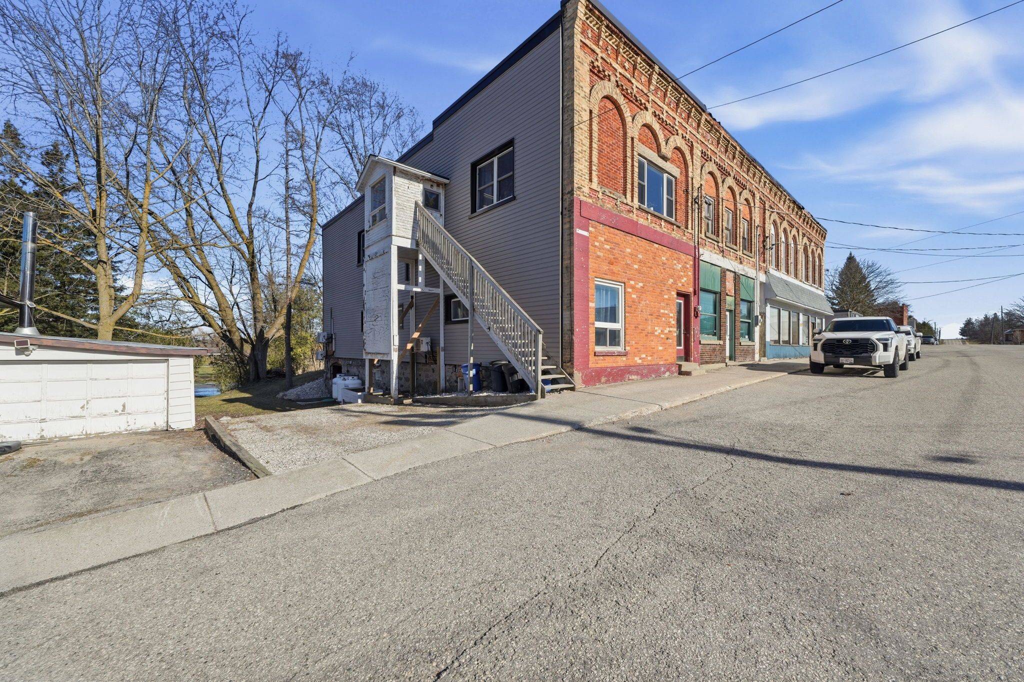 2039 Victoria ST, Howick, ON N0G 1X0