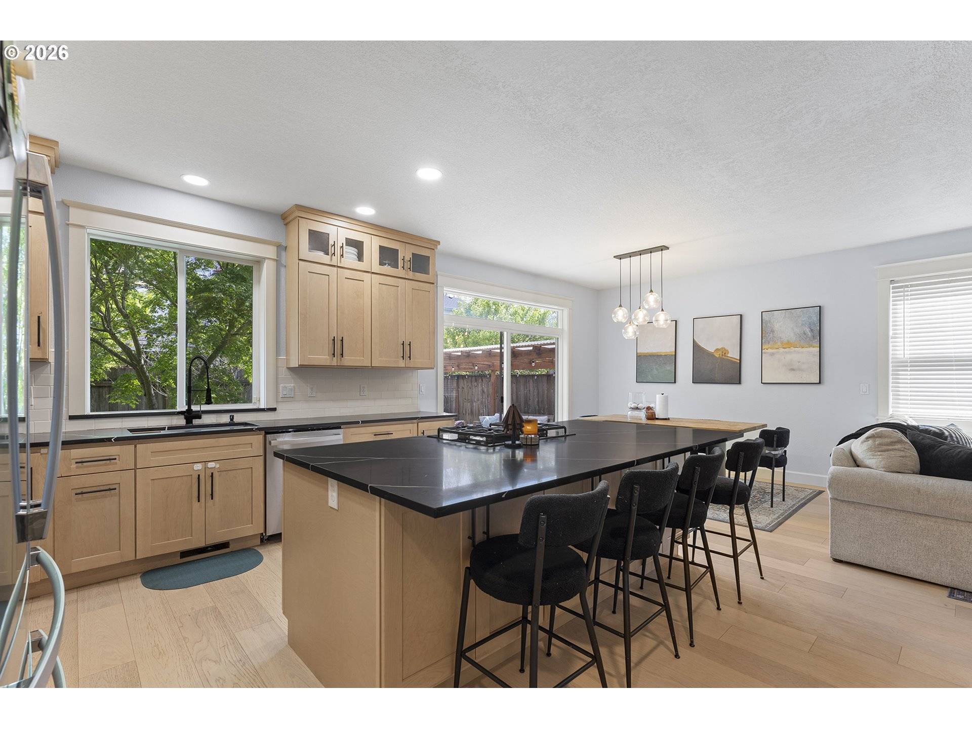 19998 MOSSY MEADOWS AVE, Oregon City, OR 97045