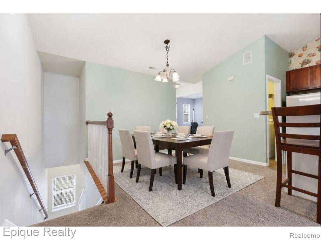 3212 Paradise TRL, Oxford Charter Township, MI 48371