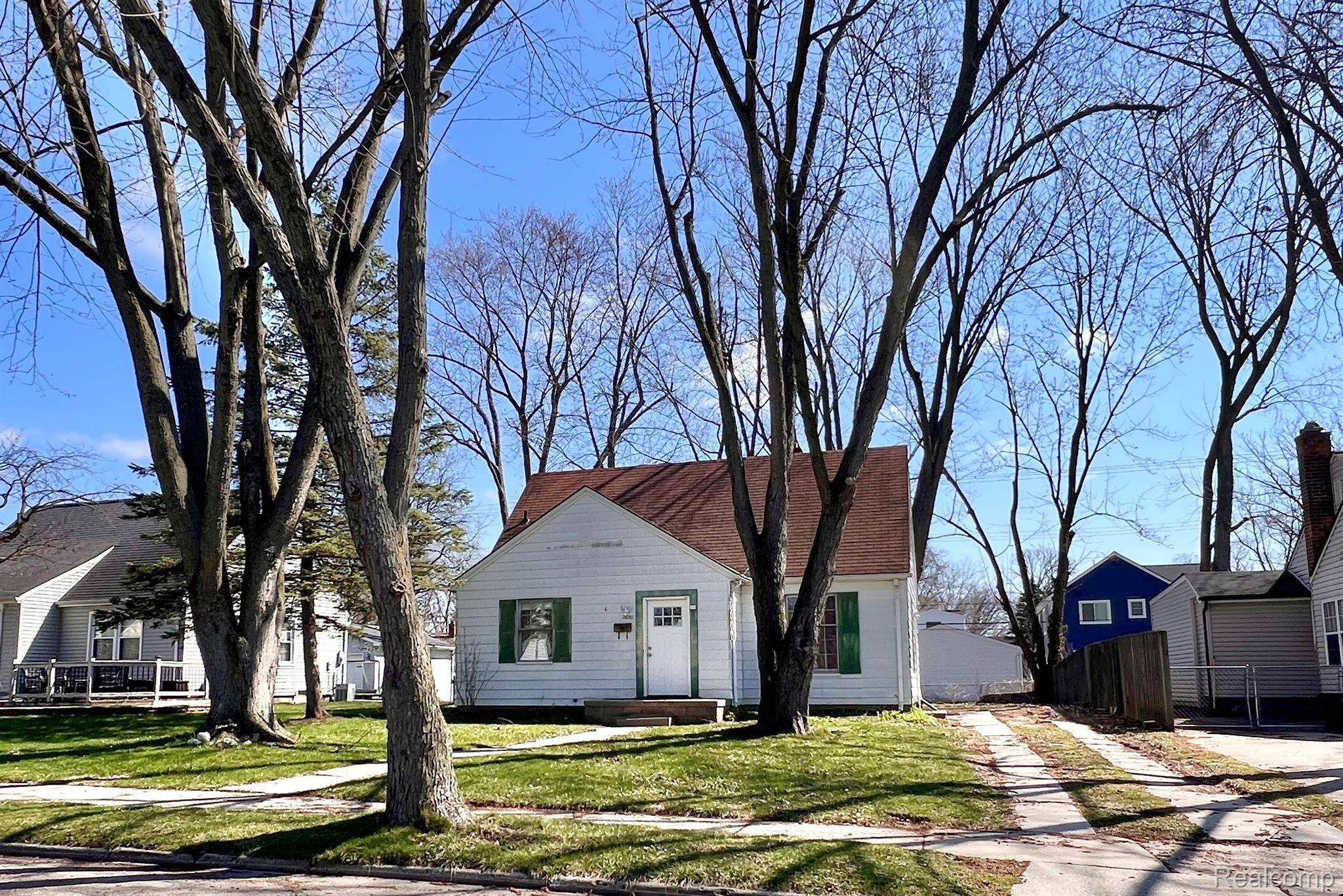 2690 Ellwood AVE, Berkley, MI 48072