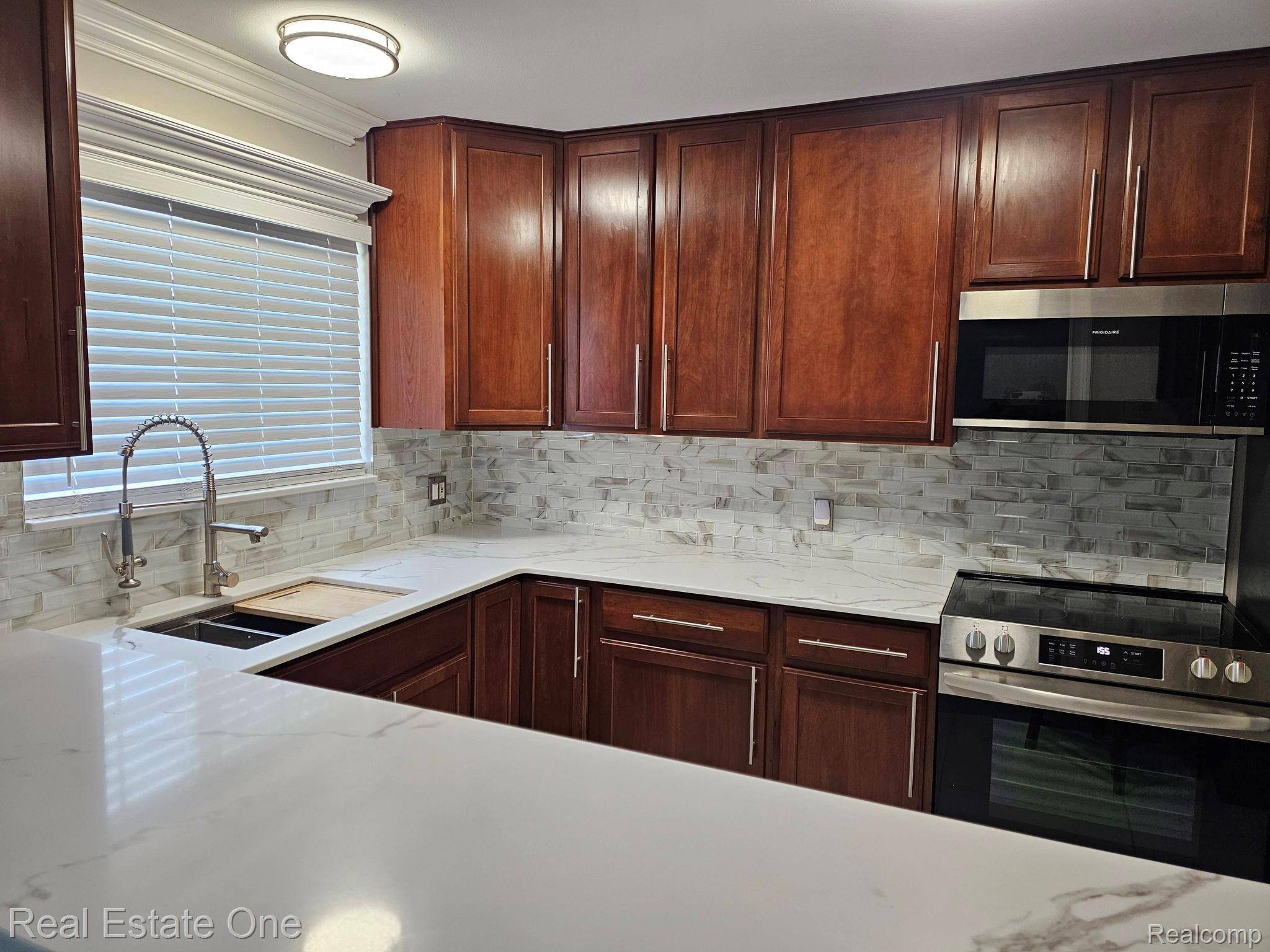 3551 W 14 Mile RD #3, Royal Oak, MI 48073