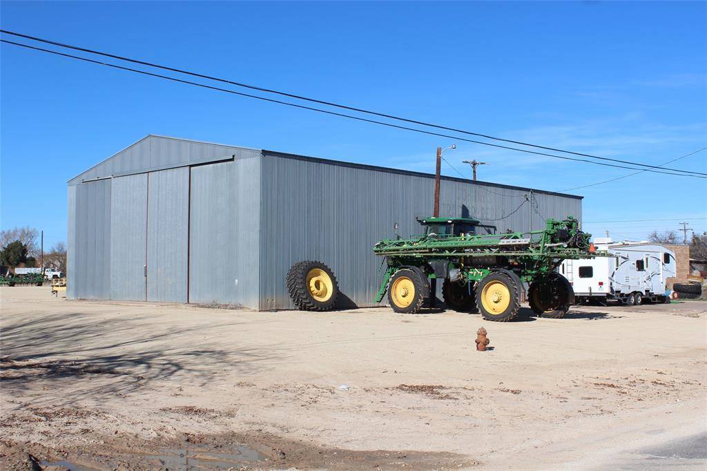 105 S 5th Street, Goree, TX 76363