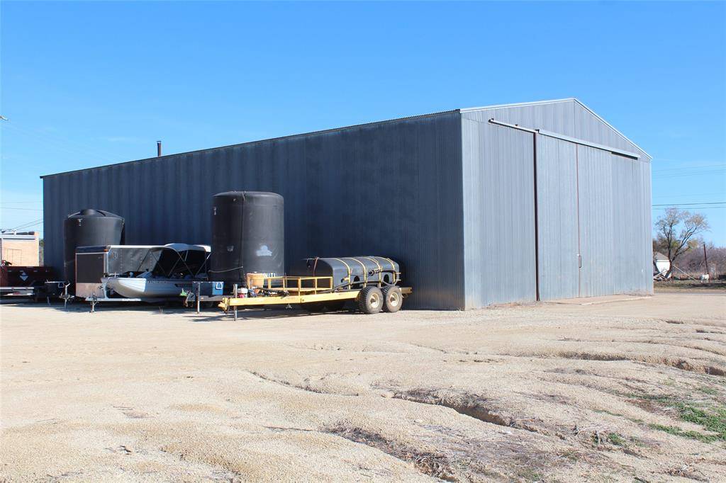 105 S 5th Street, Goree, TX 76363