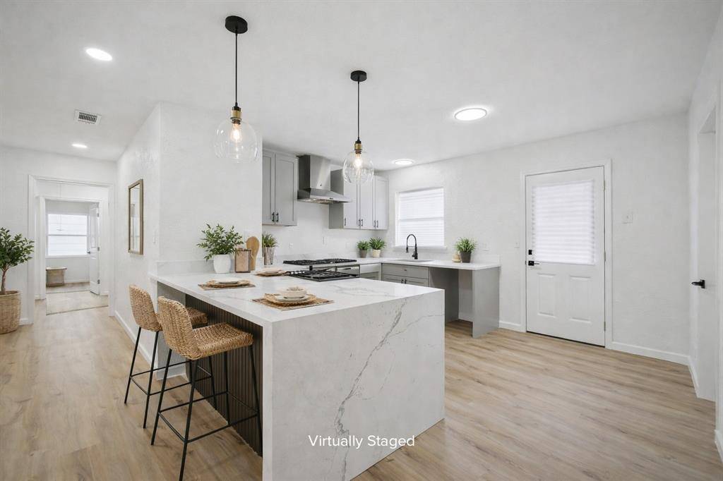 11446 Lippitt Avenue, Dallas, TX 75218