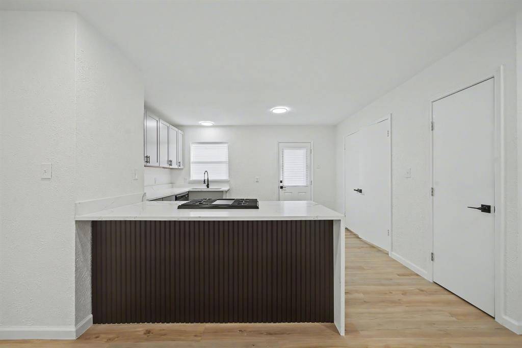 11446 Lippitt Avenue, Dallas, TX 75218