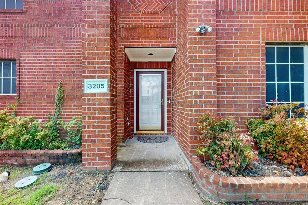 3205 Bent Oak Drive, Mesquite, TX 75181