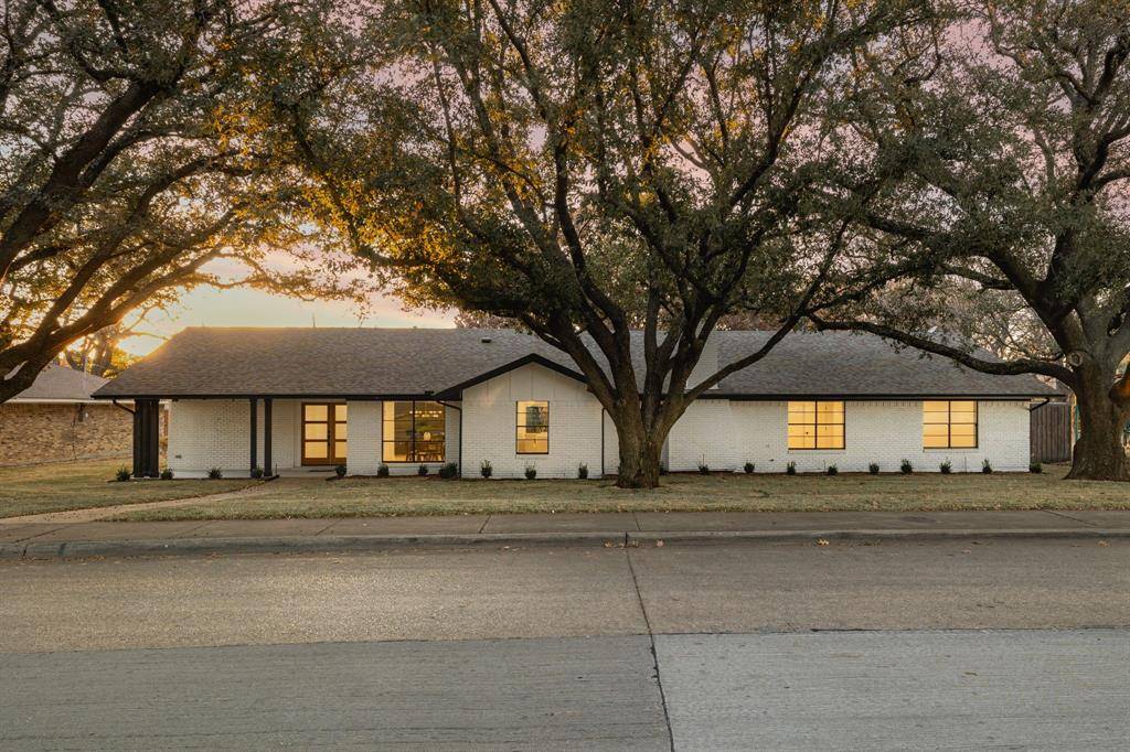 12151 Crestline Avenue, Dallas, TX 75244