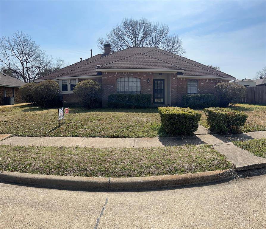 222 Faircrest Drive, Garland, TX 75040