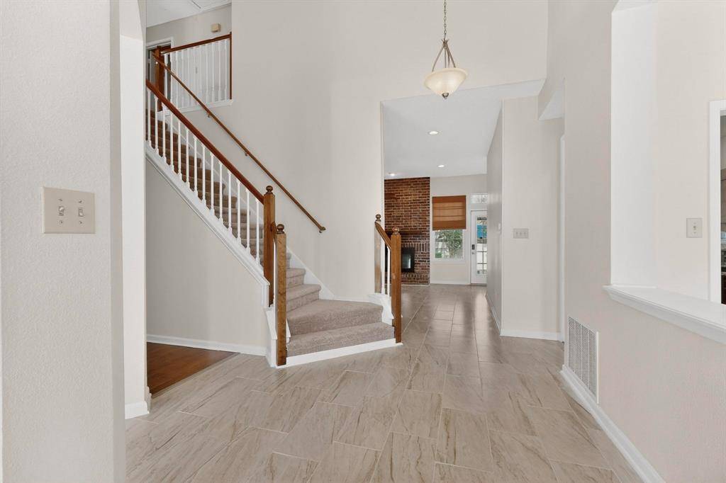 1405 Newbury Lane, Plano, TX 75025